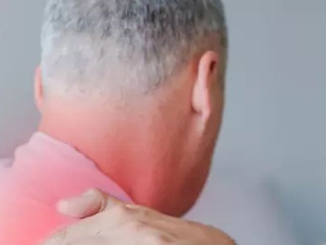 وجيعة في الكتف و الرقبة